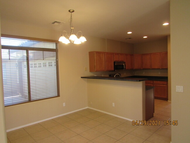 Building Photo - 1258 E Thompson Way