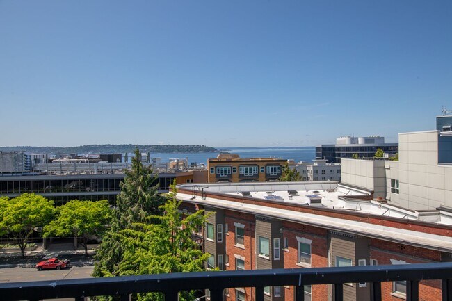 Primary Photo - Matae Condominiums - Lower Queen Anne/Bell...