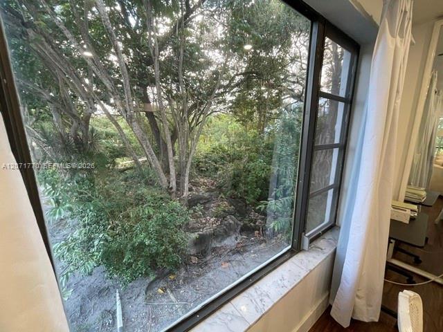 Building Photo - 6010 S Falls Cir Dr