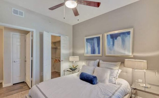 Building Photo - 1 bedroom in Houston TX 77090