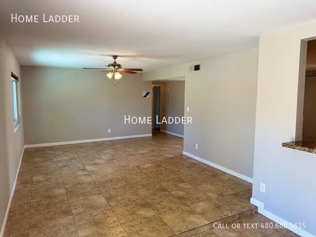 Building Photo - 6102 W Mauna Loa Ln