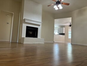 Building Photo - 3802 Notre Dame Cir