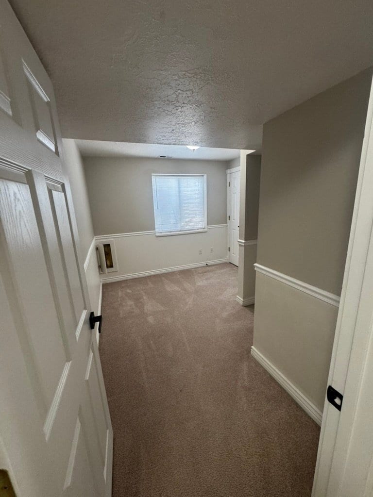 Building Photo - 1598 N 500 W
