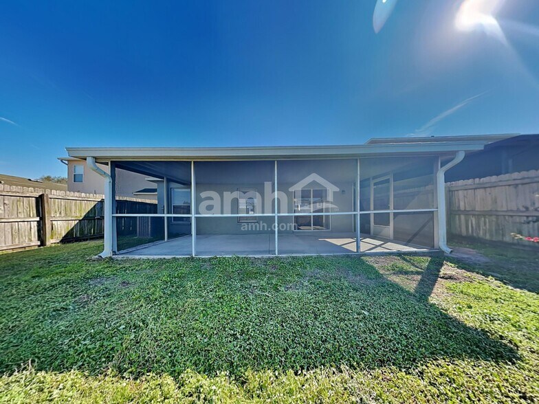 Building Photo - 8154 Canterbury Lake Blvd