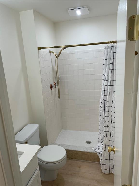 Building Photo - 4511 S Oak Dr