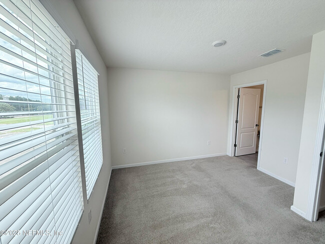 Building Photo - 523 Spanish Oaks Way