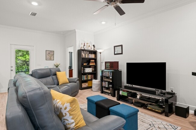 Building Photo - 157 JRS Wy