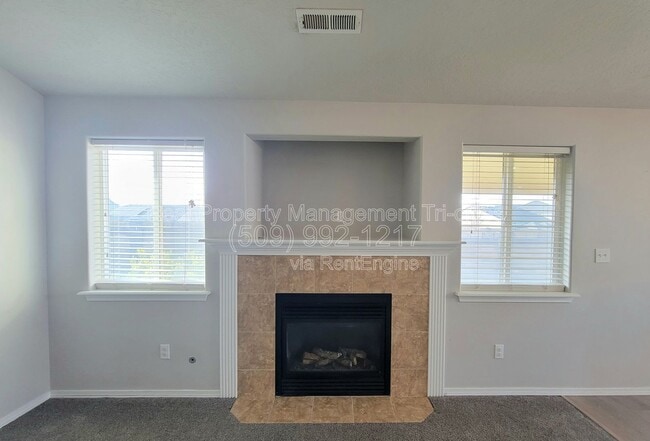 Building Photo - 6206 Maryhill Ln