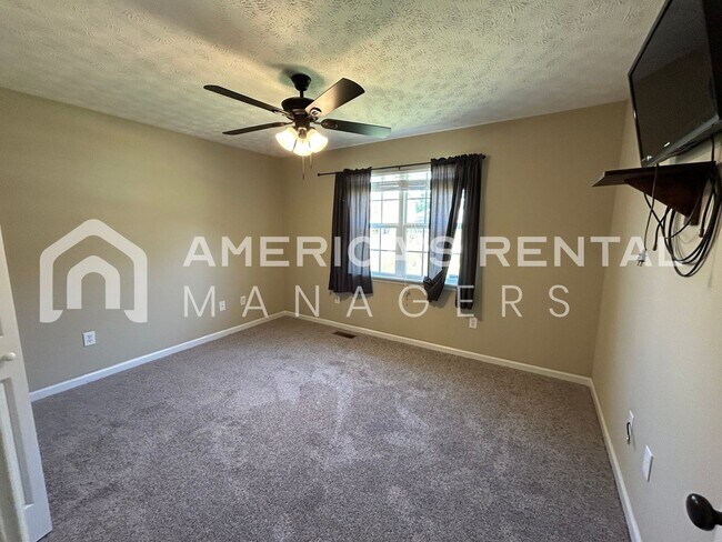 Building Photo - Home for rent in Lincoln!!! Available NOW!!!