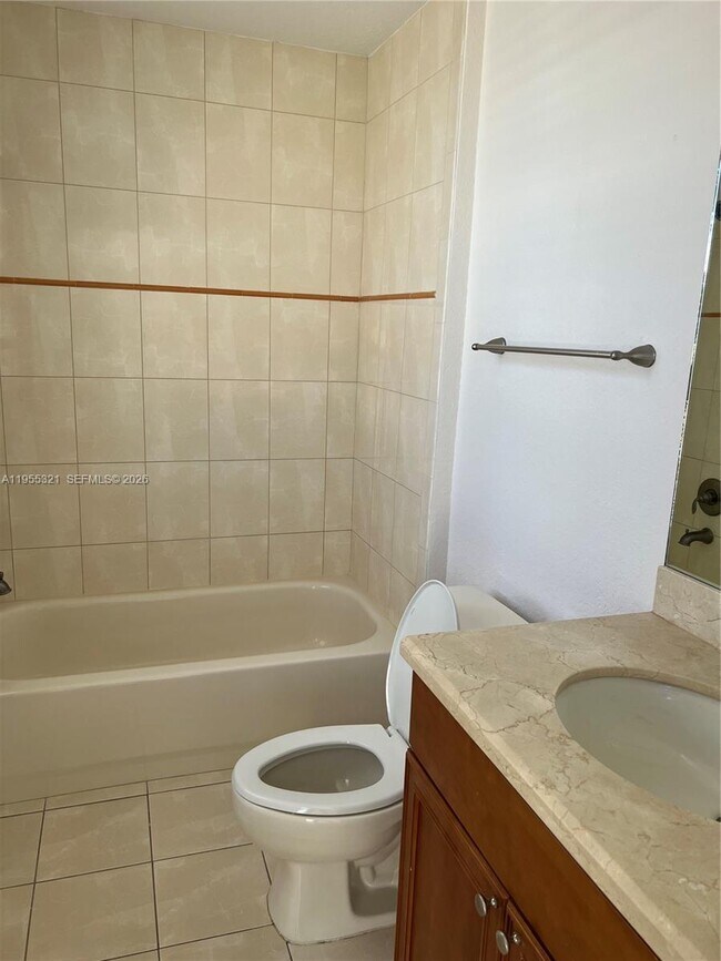 Building Photo - 107 Mendoza Ave