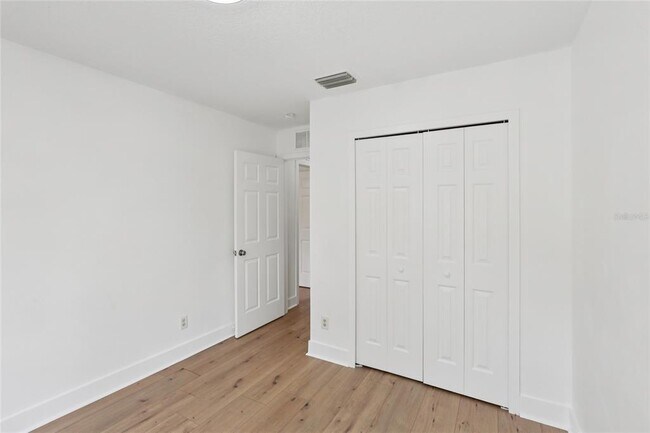 Building Photo - 9225 Stone River Pl