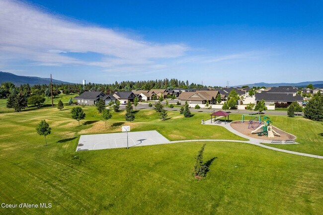 Building Photo - Spacious 4BR + Loft Home in Desirable North Place Community — Post Falls