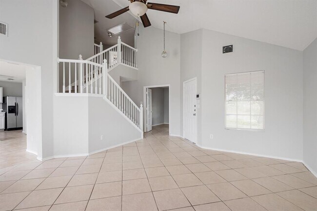 Building Photo - 3506 Hawk View Cove