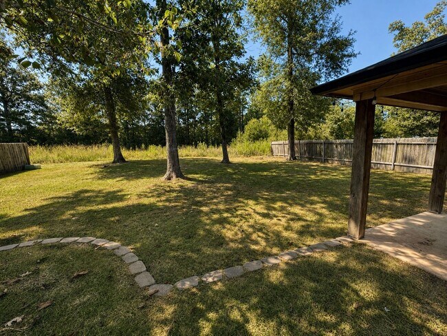Building Photo - 124 Bent Tree Loop
