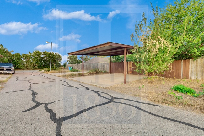 Building Photo - 4622 Credo Lane
