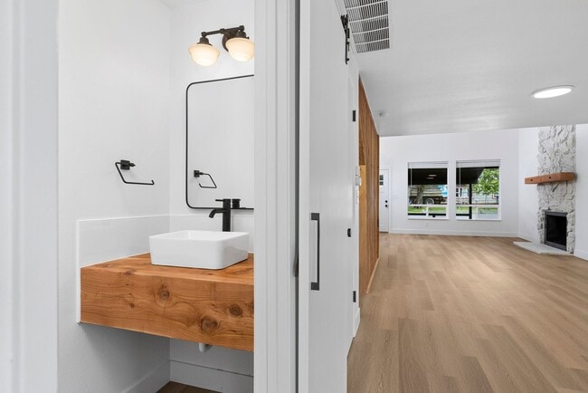 Building Photo - 24728 Marlene Way