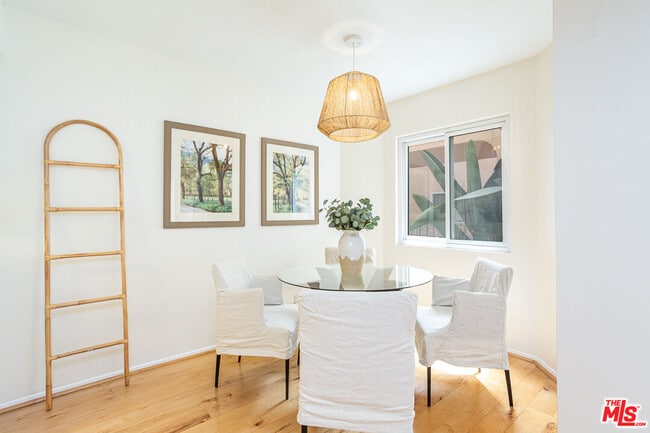 Building Photo - 914 Lincoln Blvd