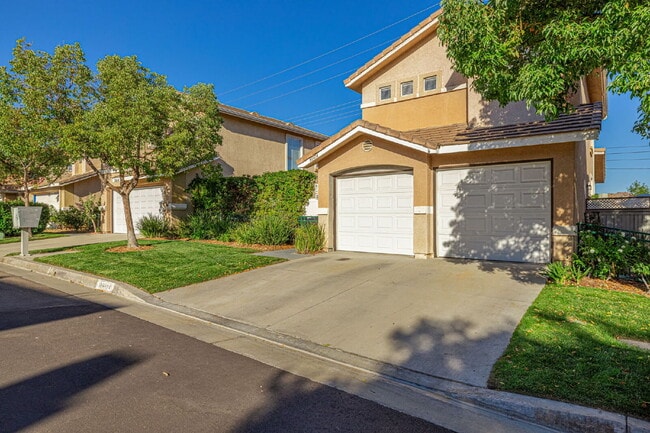 Building Photo - 3 Bedroom Home in The Gated Marigold Tract...
