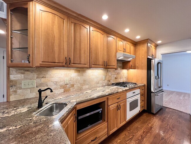 Building Photo - Charming 4 Bedroom Browns Valley Napa Home