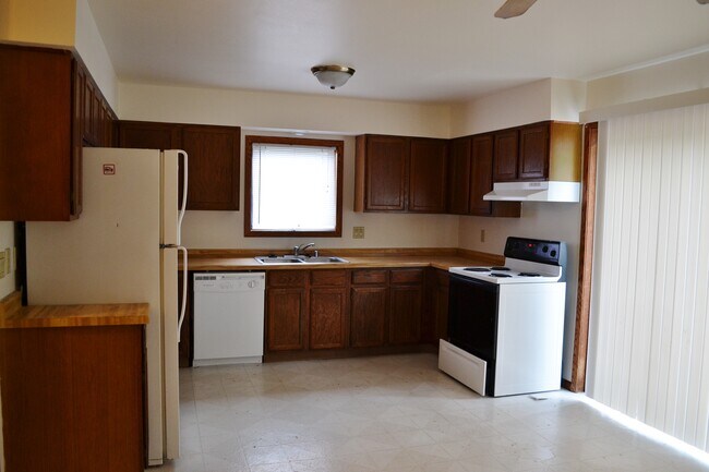 Building Photo - 1118 Gammon Ln