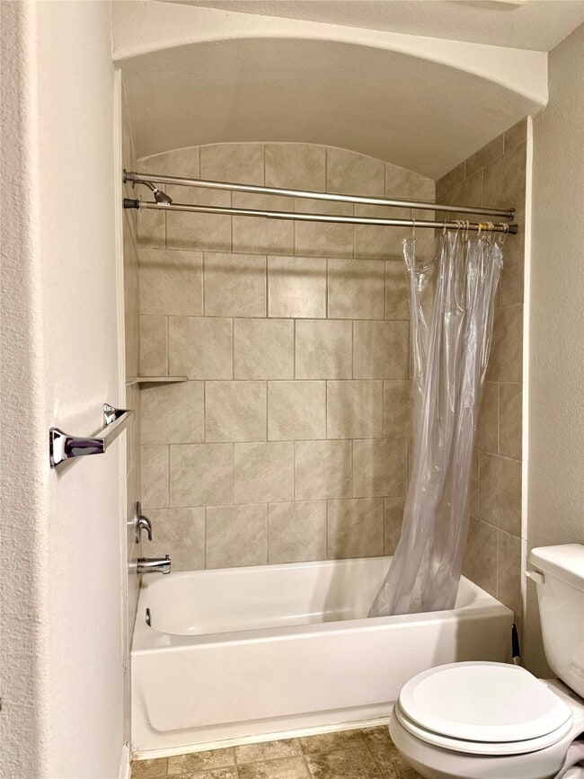 Building Photo - 2215 Hidden Embers Path