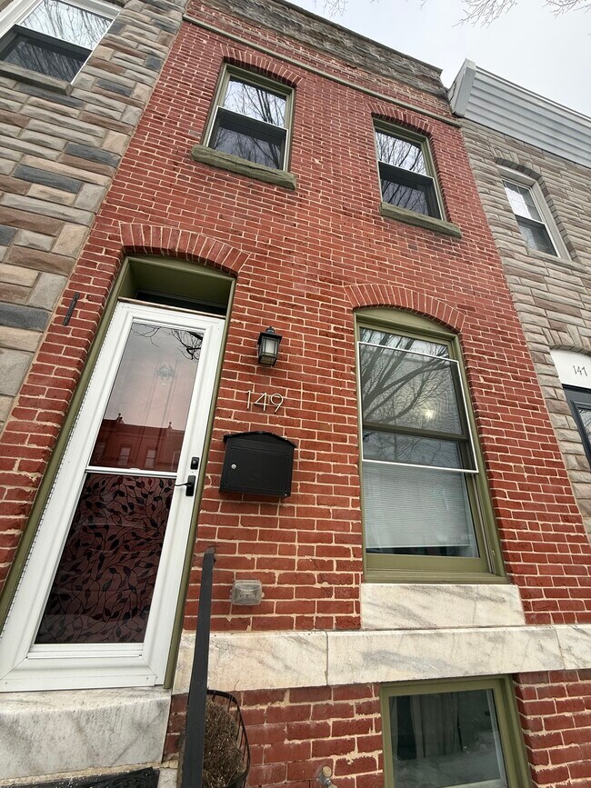 Building Photo - 149 N Potomac St