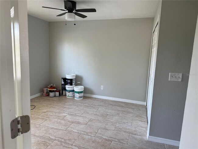 Building Photo - 124 Cory Ln
