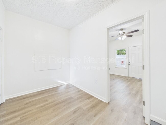Building Photo - 4206 Vineyard Rd