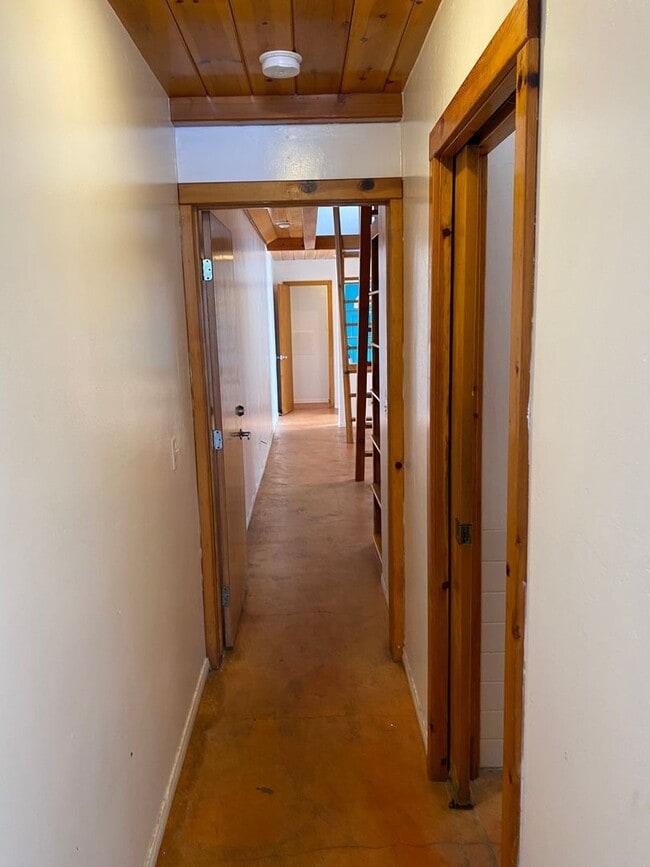 Building Photo - 6581 Del Playa Dr