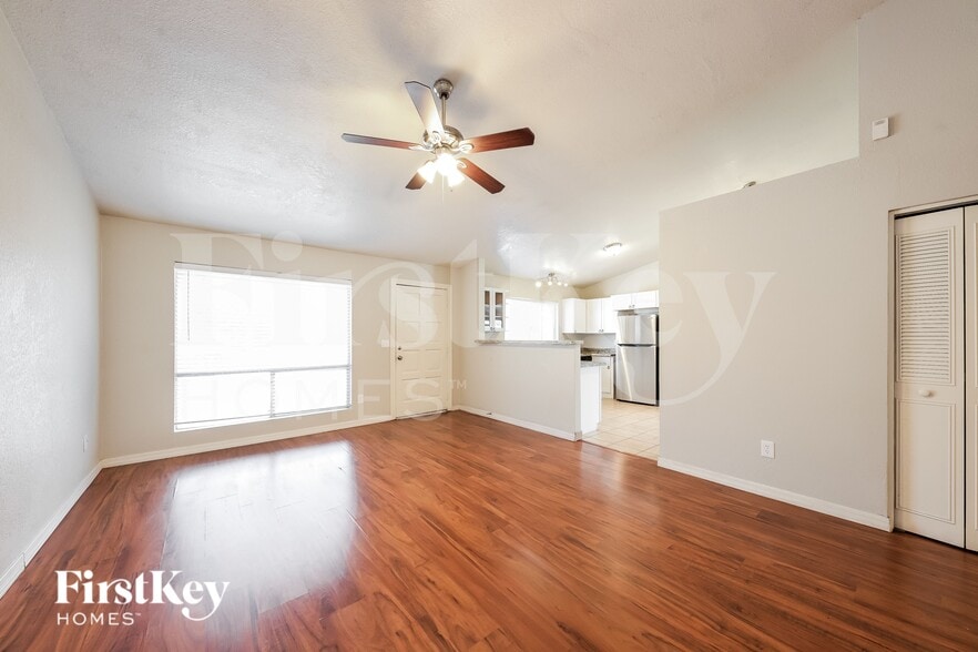 Building Photo - 4745 W Morrow Dr
