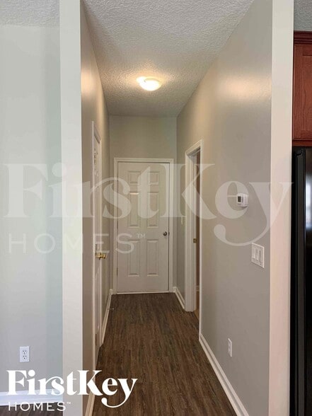 Building Photo - 2831 Harvest Moon Dr