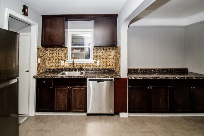 Building Photo - 11702 Ridge Rd