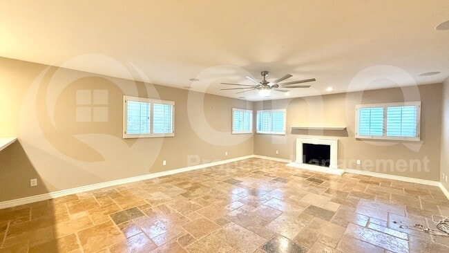 Building Photo - 2744 E Bighorn Ave