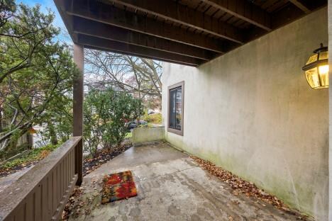 Building Photo - 102 Dudley Ave