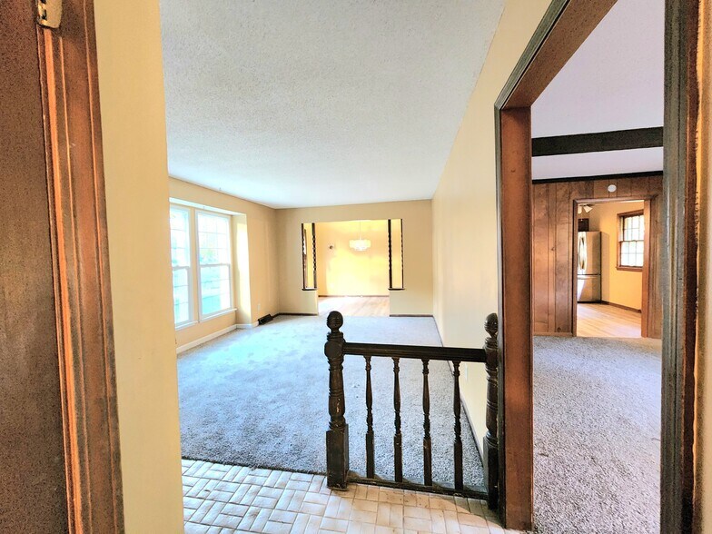 Rooms - 7325 N Brooklyn Ave