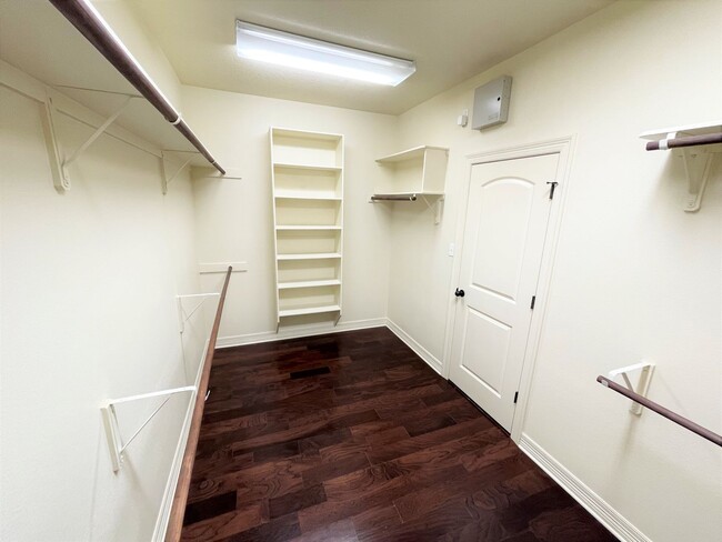 Building Photo - 3699 Canyon Ln