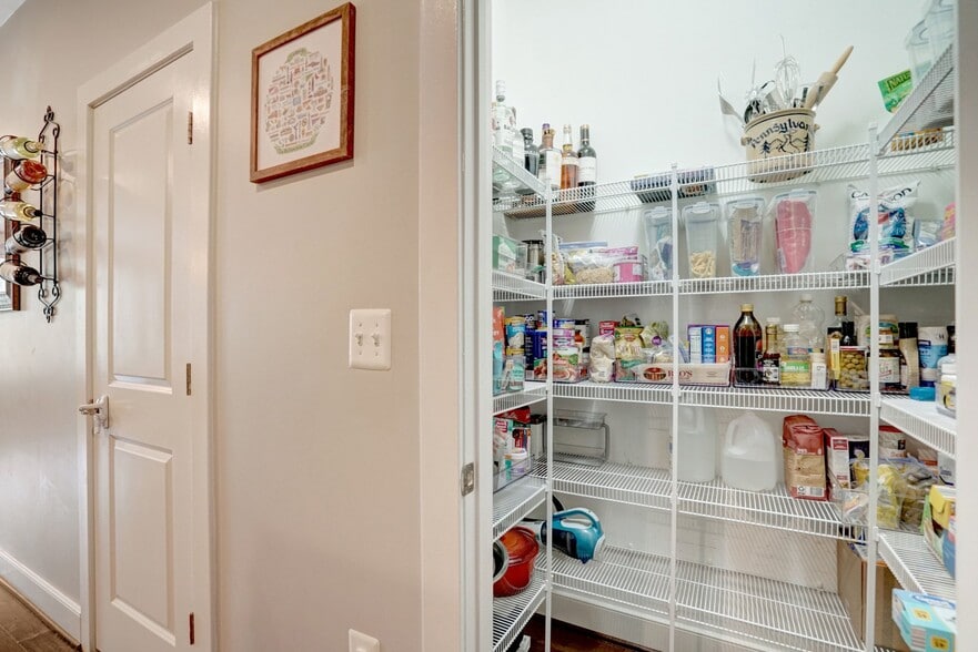 Pantry - 2209 Richmond Hwy