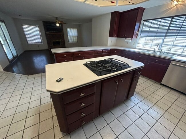 Building Photo - 3 Bedroom 2 Bathroom with a Bonus Room and Pool in the El Diamante School District!