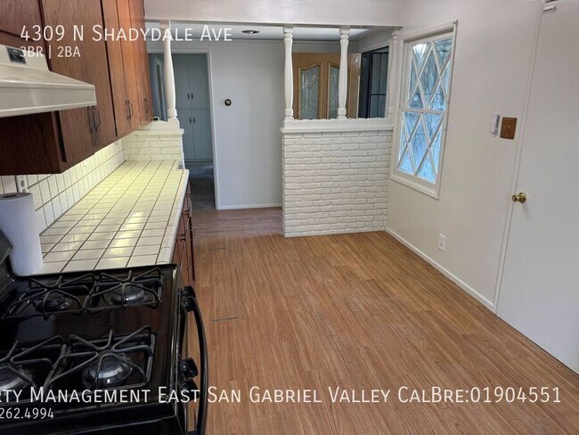 Building Photo - 4309 N Shadydale Ave