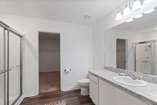Building Photo - 35524 Eastbrook Ave