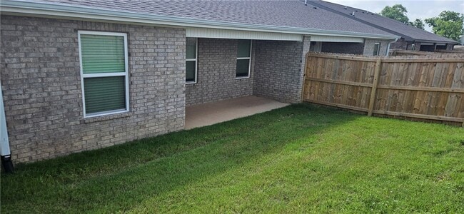 Building Photo - 6811 NW Toby St