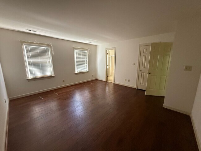 Building Photo - 4761 Bristol Cir