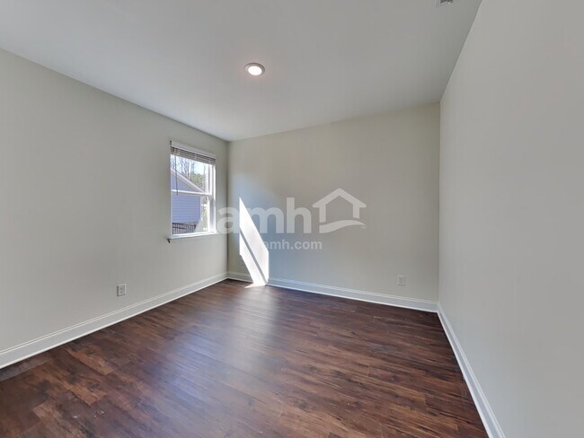 Building Photo - 5242 Blue Mountain Dr