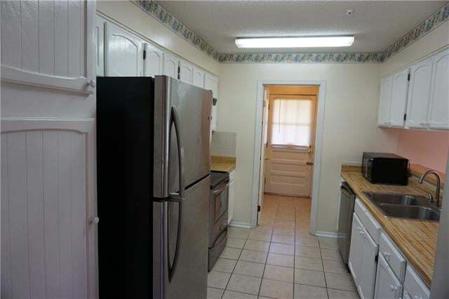 Building Photo - 4216 Loire Dr