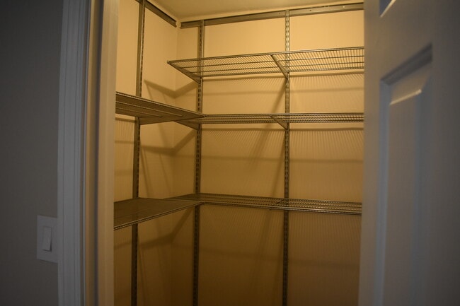 Building Photo - 23 Mt Vernon Cir