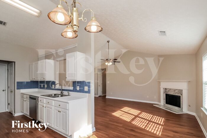 Building Photo - 569 Kirtley Ct