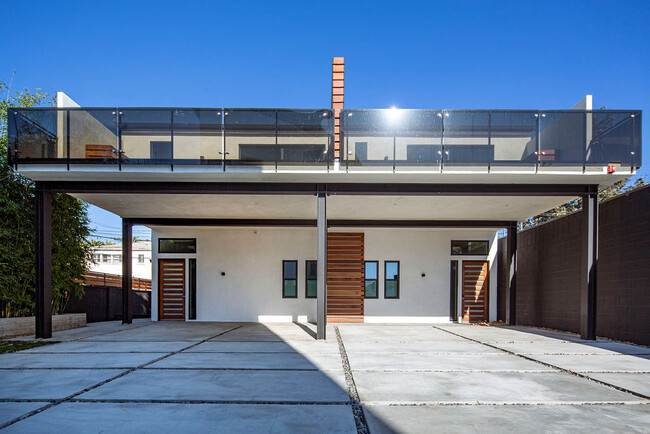 Building Photo - 1447 11th St