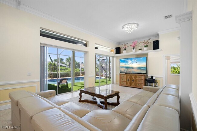 Building Photo - 5024 SW 8th Pl