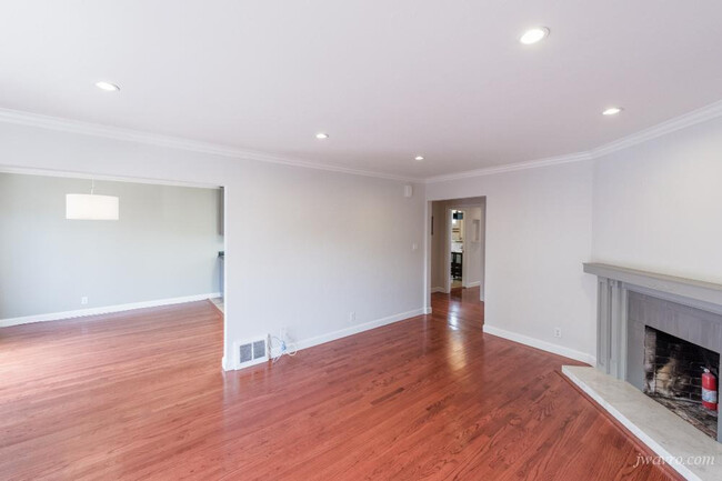 Building Photo - 272 Parnassus Ave