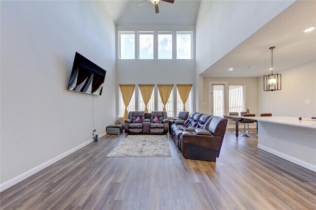 Building Photo - 17889 Hanson Rdg Ct